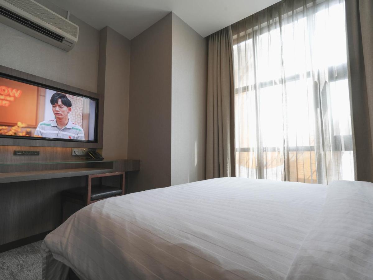 Amrise Hotel Kitchener Singapore Exterior photo