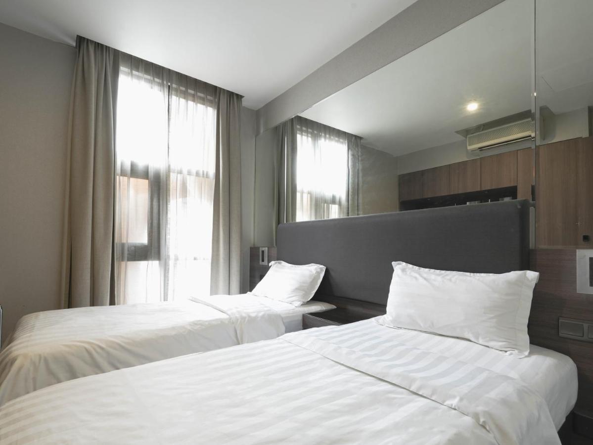 Amrise Hotel Kitchener Singapore Exterior photo