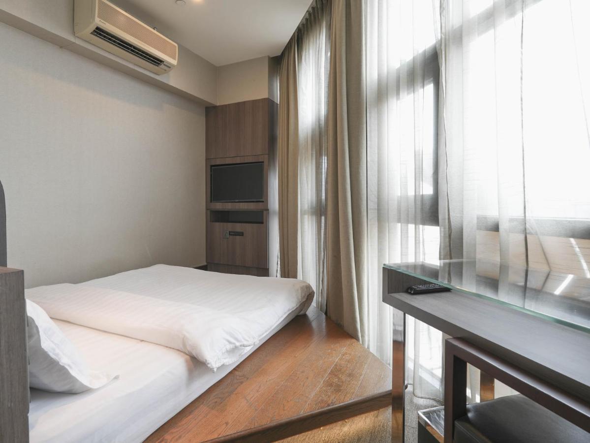 Amrise Hotel Kitchener Singapore Exterior photo